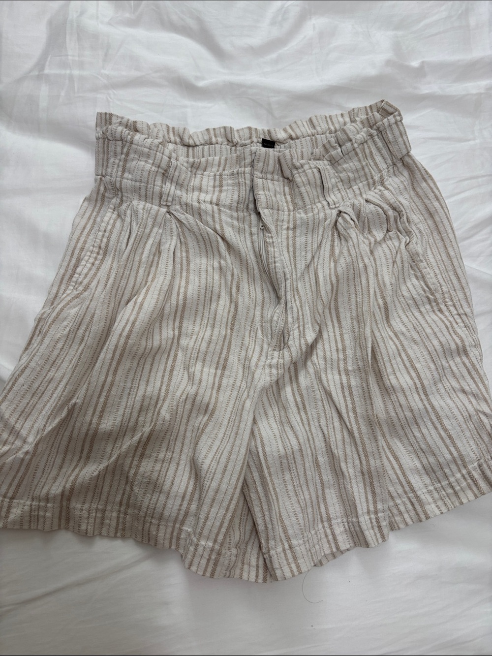 Banana Republic Beige Striped Women's Shorts